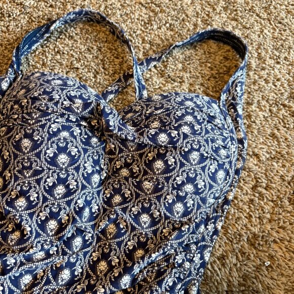 Niptuck Porcelain Joanne Twist Front Design Tummy Control One Piece Suit - Picture 3 of 6